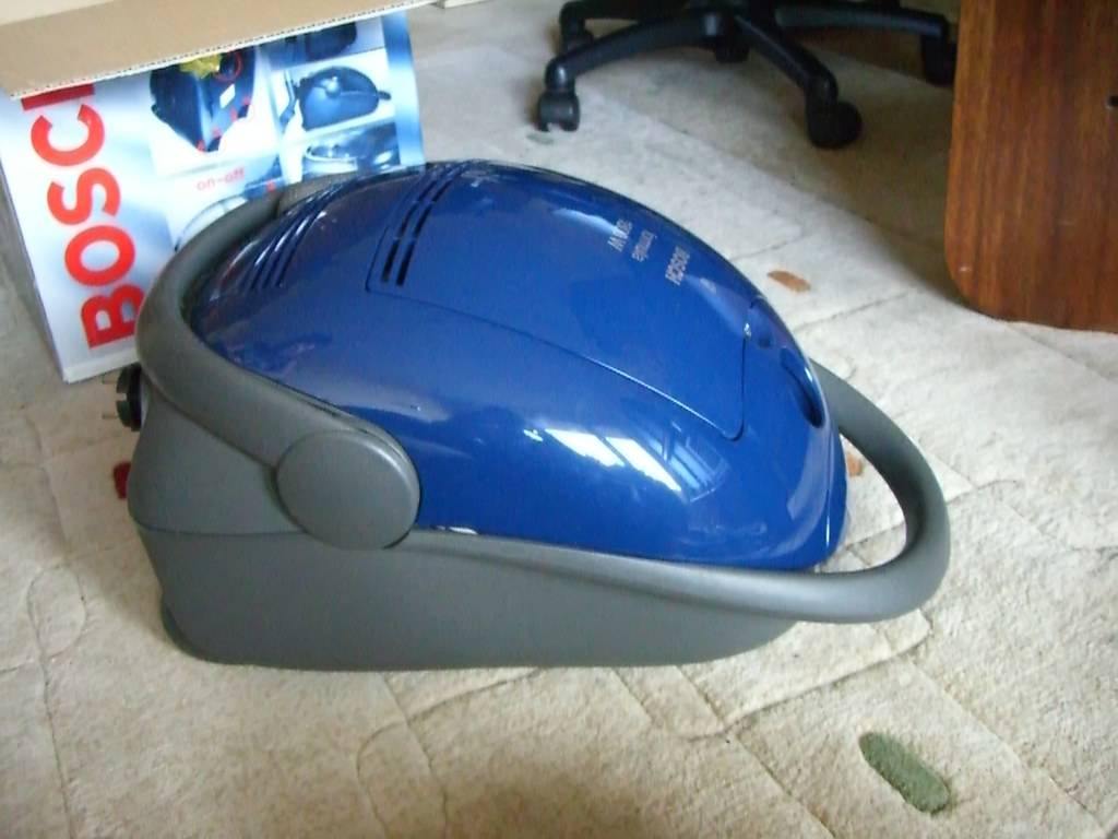Vacuum cleaner, pt. 2
