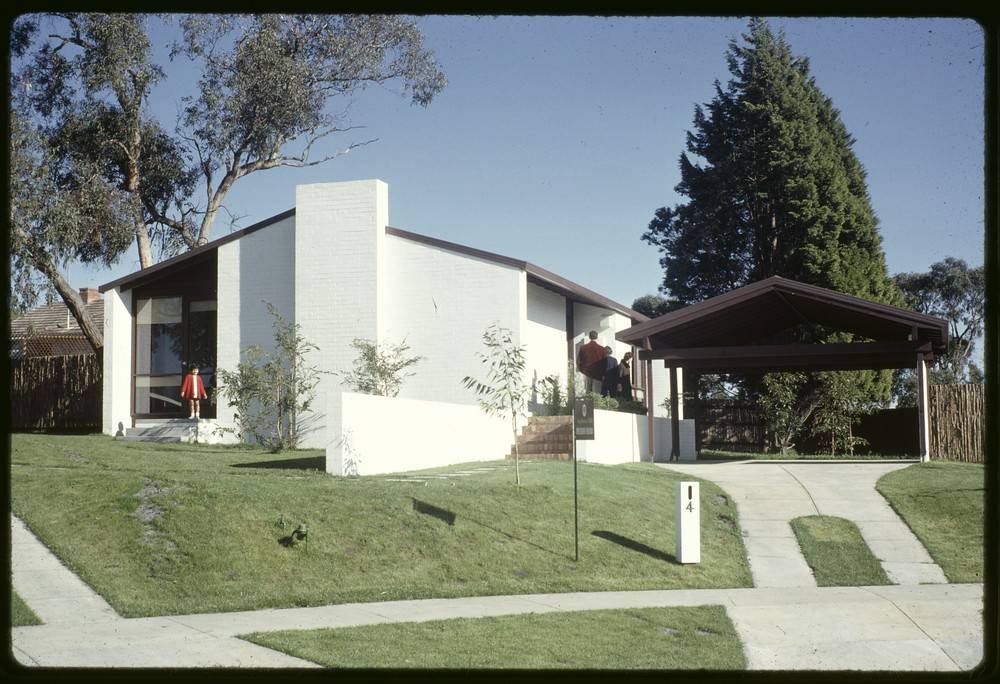 House. RB.005 for Lend Lease Homes Pty. Ltd., 4 Glen Tower Drive, Appletree Hill estate, Glen Waverley, designed by Robin Boyd. 1966